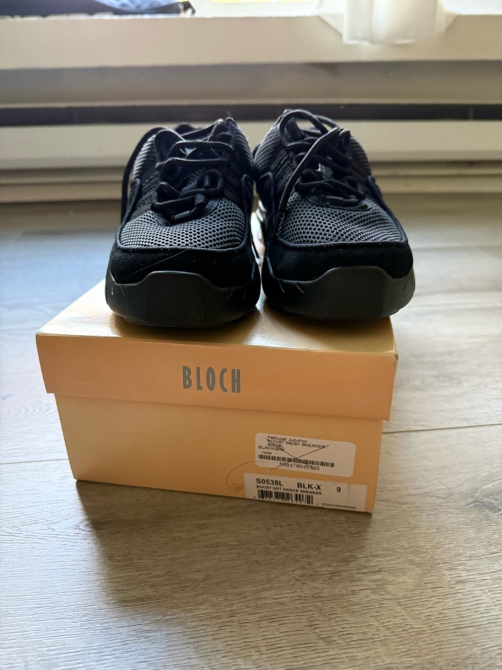 Bloch Boost Sneaker- Black Mesh Split Sole Dance Sneakers - Low-Profile Lace-Up